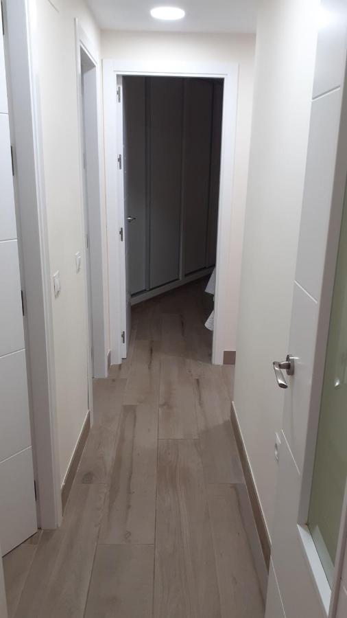 Amplio Piso Al Lado De La Playa En Nerjaアパートメント エクステリア 写真