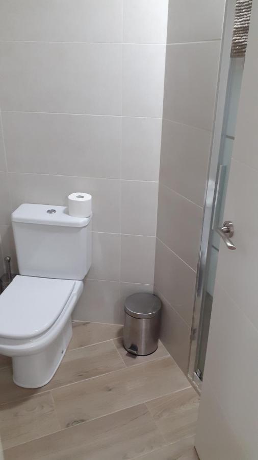 Amplio Piso Al Lado De La Playa En Nerjaアパートメント エクステリア 写真