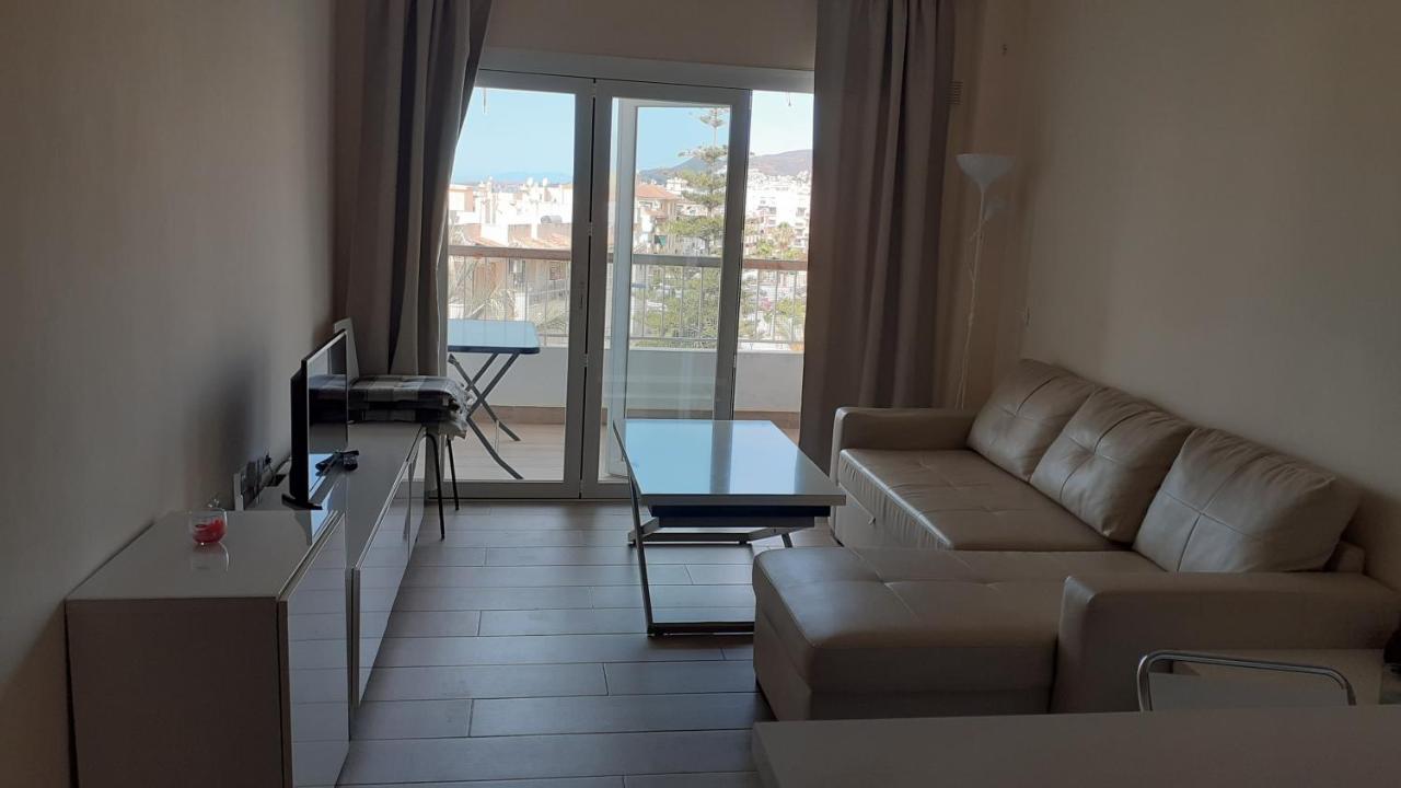 Amplio Piso Al Lado De La Playa En Nerjaアパートメント エクステリア 写真