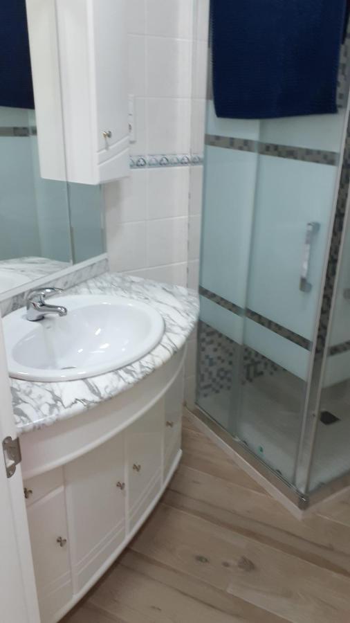 Amplio Piso Al Lado De La Playa En Nerjaアパートメント エクステリア 写真