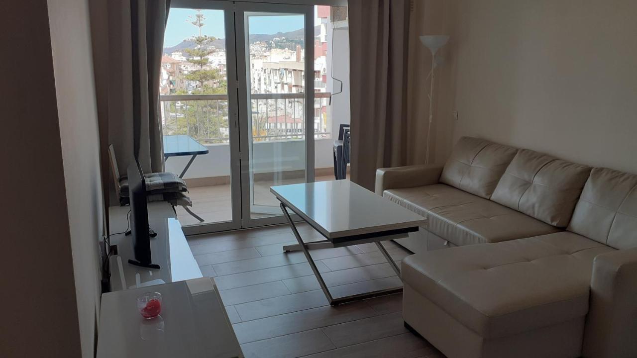 Amplio Piso Al Lado De La Playa En Nerjaアパートメント エクステリア 写真